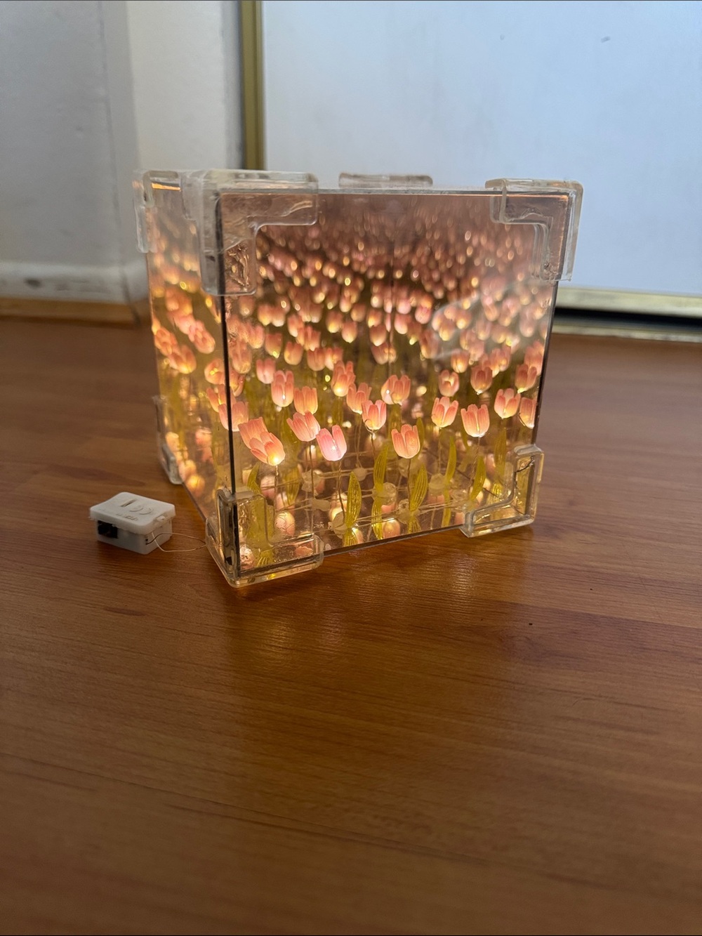 Illuminated Tulip Flower Light Box - Pink & Green